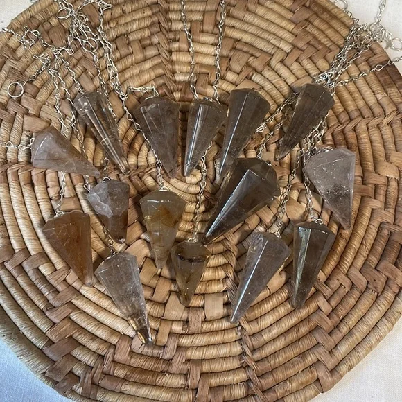 Crystal Pendulum Healing Pointed Pendant Faceted Gemstone Quartz Smoky Clear - Picture 7 of 12